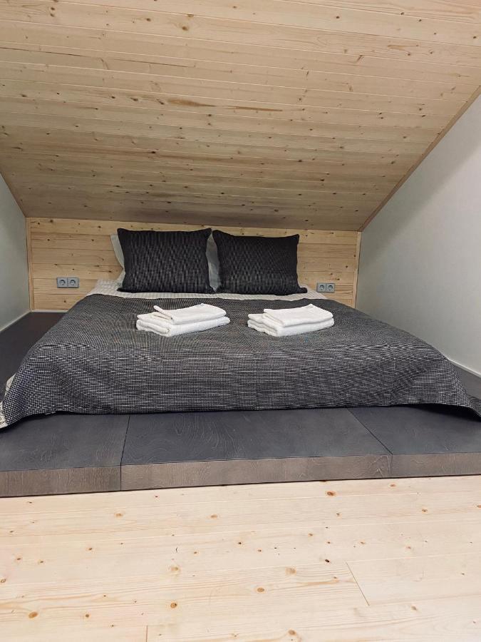 Roze Guest Houses Sklandas Бернати Экстерьер фото